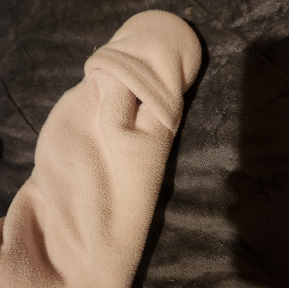 Infant fuzzy snow suit - Picture 3 of 6